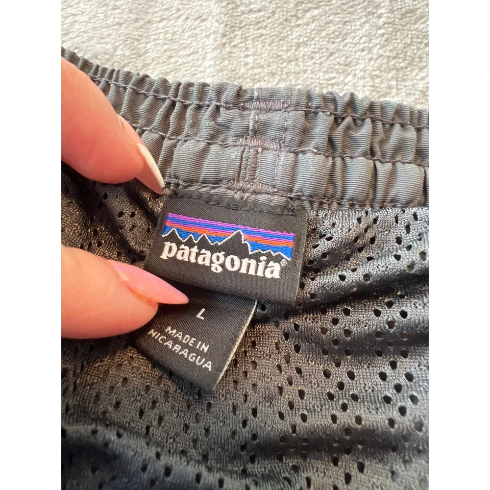Patagonia Baggies Shorts Mens Large Gray Elastic Waist Mesh Liner Pockets